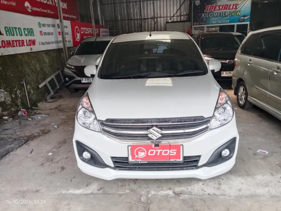 Foto Mobil Bekas Tampak Depan Suzuki Ertiga 1.4 GL tahun 2018