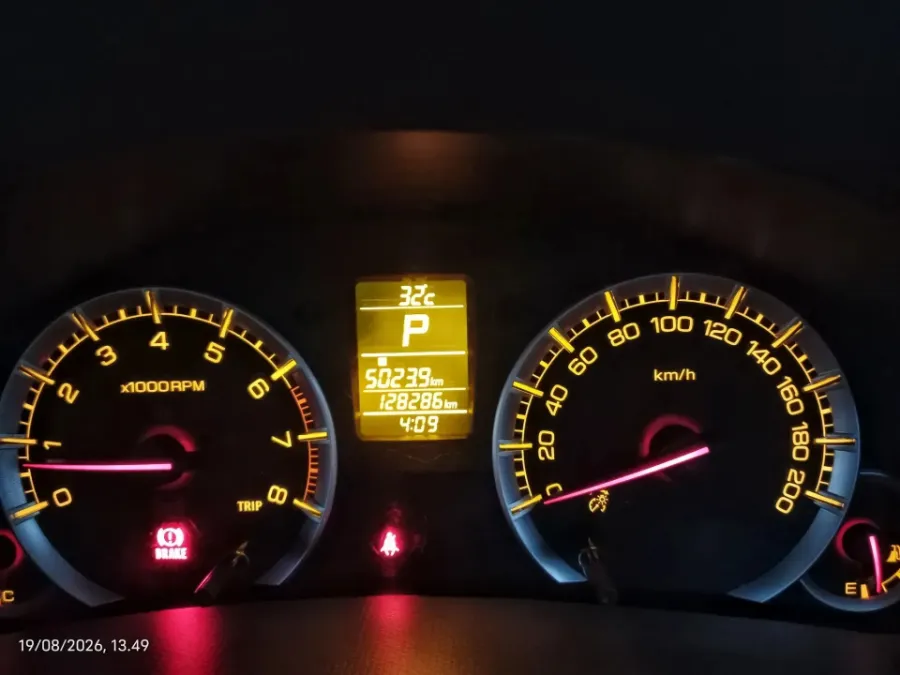 Foto Mobil Bekas Odometer Suzuki Ertiga 1.4 GX tahun 2016