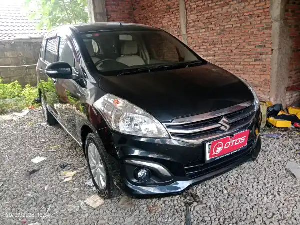 2017 Suzuki Ertiga 1.4 GX - Foto 1 dari 9