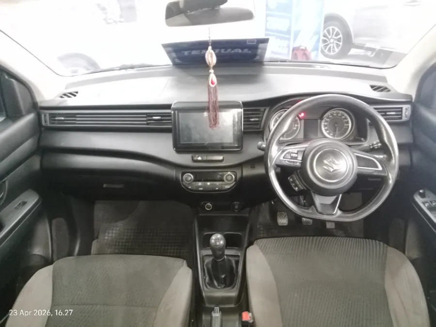Foto Mobil Bekas Dashboard Suzuki Ertiga 1.5 tahun 2022