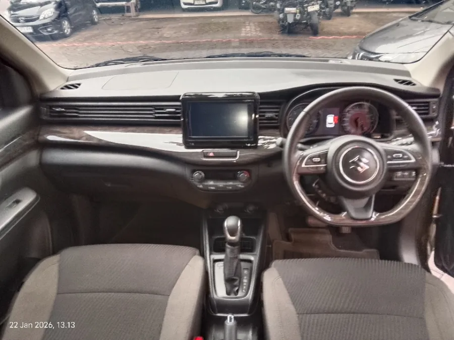 Foto Mobil Bekas Dashboard Suzuki Ertiga 1.5 tahun 2025