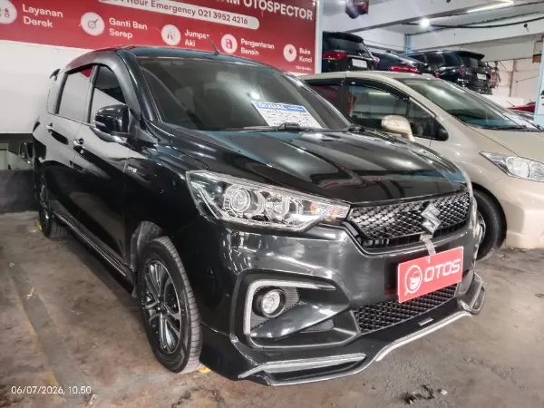 2022 Suzuki Ertiga 1.5 Cruise Hybrid - Foto 1 dari 6