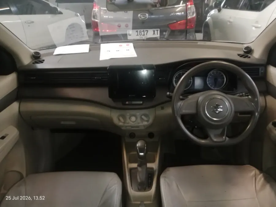Foto Mobil Bekas Dashboard Suzuki Ertiga 1.5 GL tahun 2019