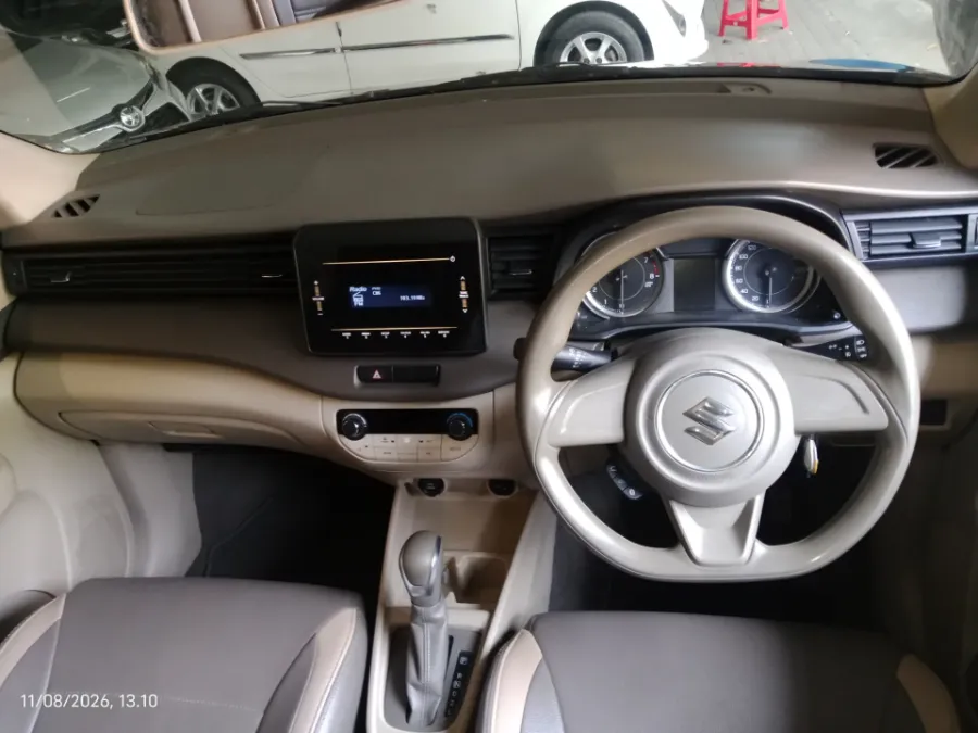 Foto Mobil Bekas Dashboard Suzuki Ertiga 1.5 GL tahun 2020