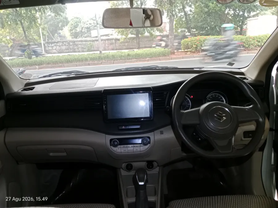 Foto Mobil Bekas Dashboard Suzuki Ertiga 1.5 GL tahun 2020