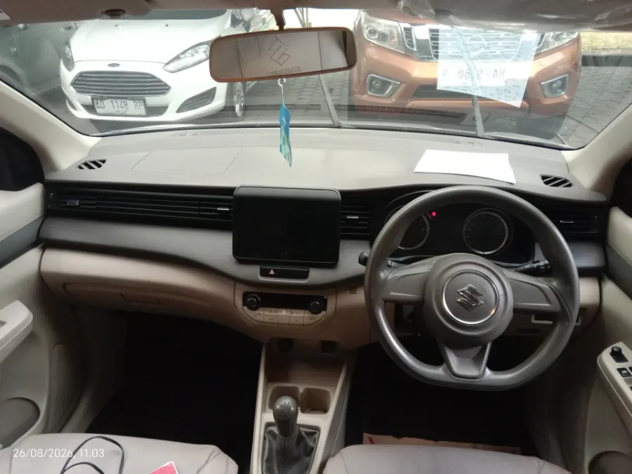 Foto Mobil Bekas Dashboard Suzuki Ertiga 1.5 GL tahun 2021