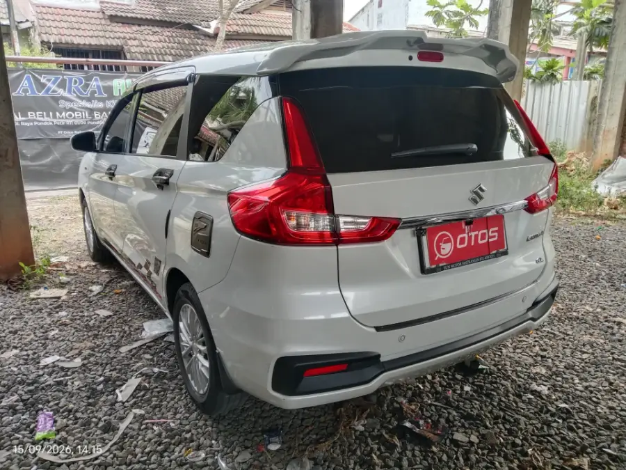 Foto Mobil Bekas Kiri Belakang Suzuki Ertiga 1.5 GL tahun 2021