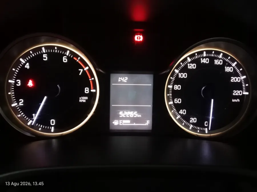 Foto Mobil Bekas Odometer Suzuki Ertiga 1.5 GL tahun 2021