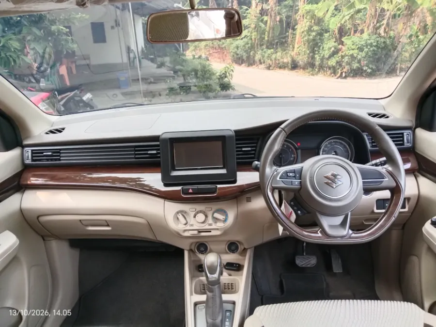 Foto Mobil Bekas Dashboard Suzuki Ertiga 1.5 GX tahun 2018