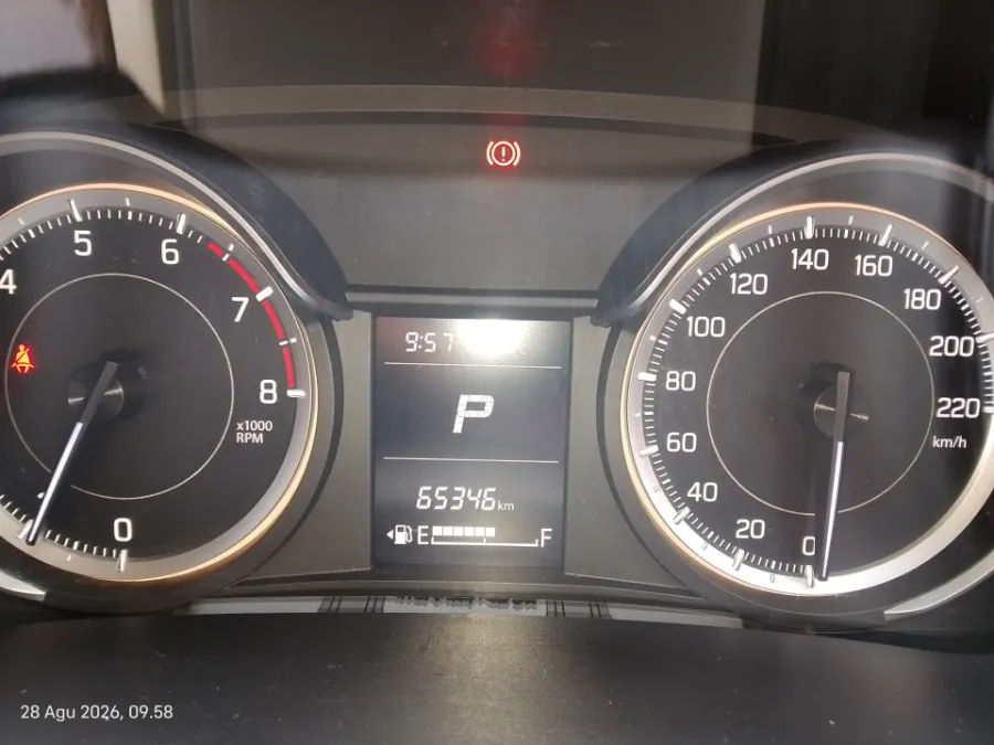 Foto Mobil Bekas Odometer Suzuki Ertiga 1.5 GX tahun 2018