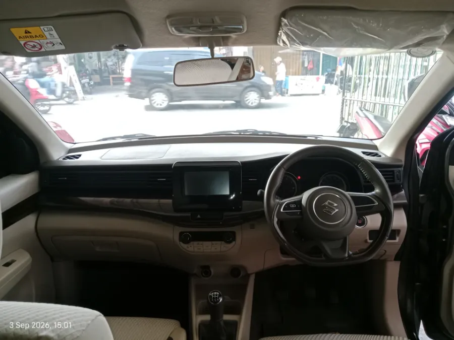 Foto Mobil Bekas Dashboard Suzuki Ertiga 1.5 GX tahun 2019
