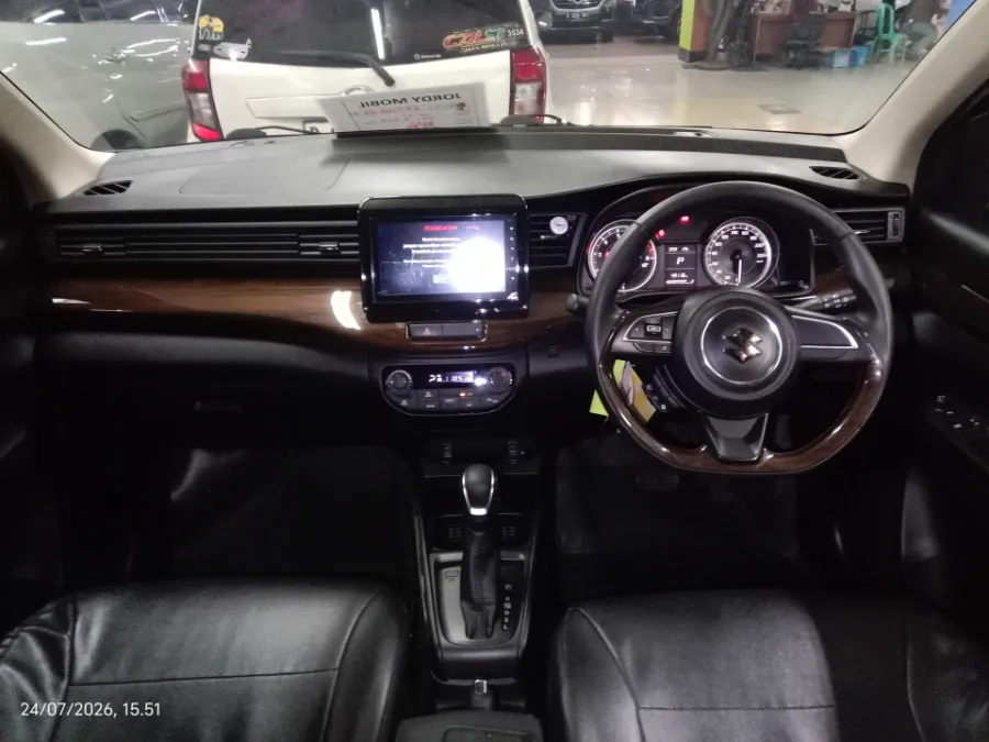 Foto Mobil Bekas Dashboard Suzuki Ertiga 1.5 GX tahun 2020