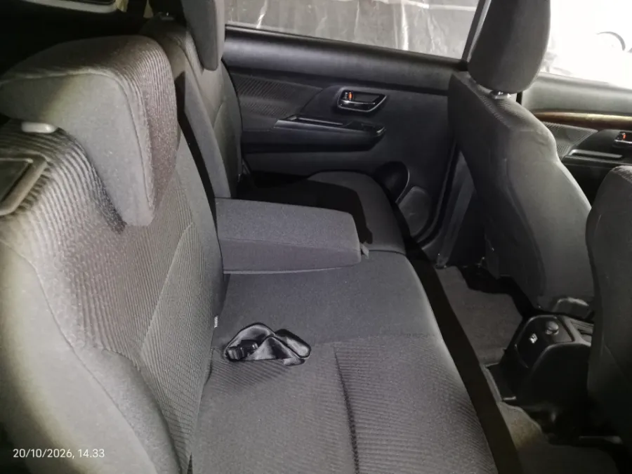 Foto Mobil Bekas Kabin Belakang Suzuki Ertiga 1.5 GX tahun 2020