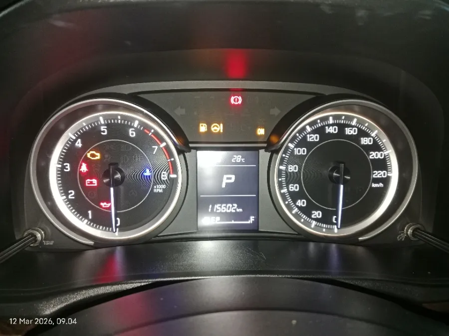 Foto Mobil Bekas Odometer Suzuki Ertiga 1.5 GX tahun 2020
