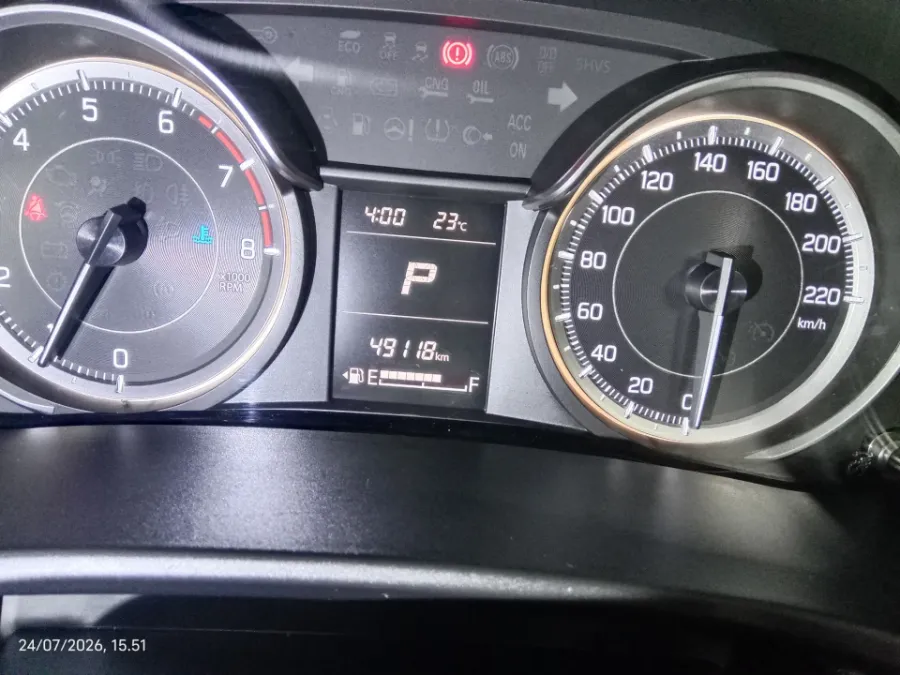 Foto Mobil Bekas Odometer Suzuki Ertiga 1.5 GX tahun 2020