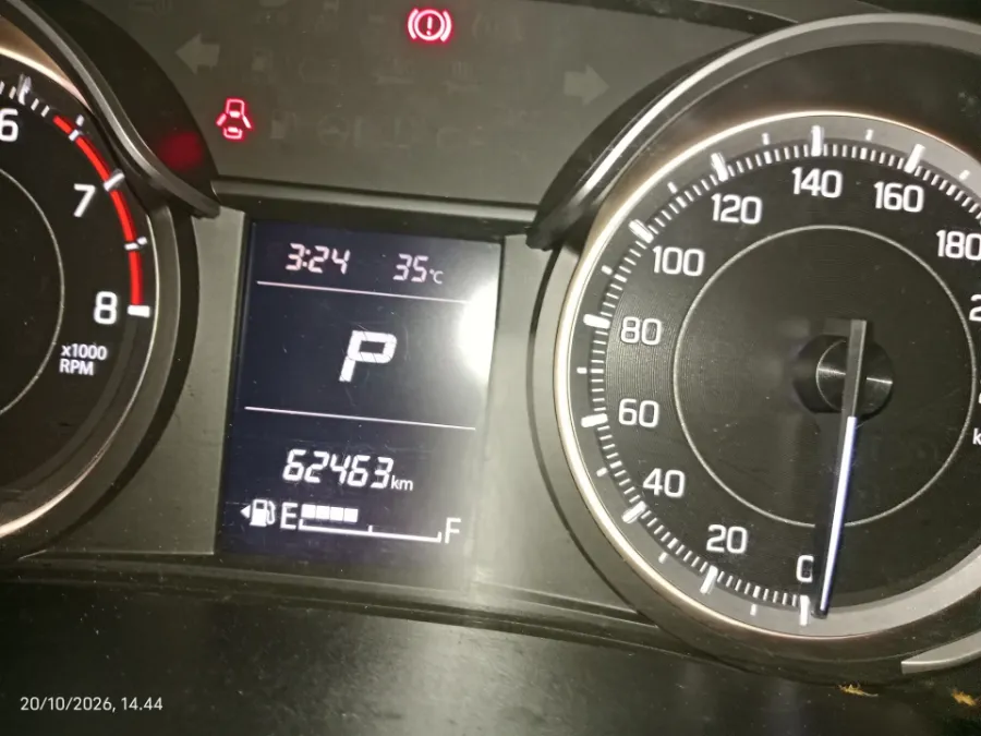 Foto Mobil Bekas Odometer Suzuki Ertiga 1.5 GX tahun 2020