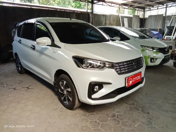 2021 Suzuki Ertiga 1.5 GX - Foto 1 dari 6