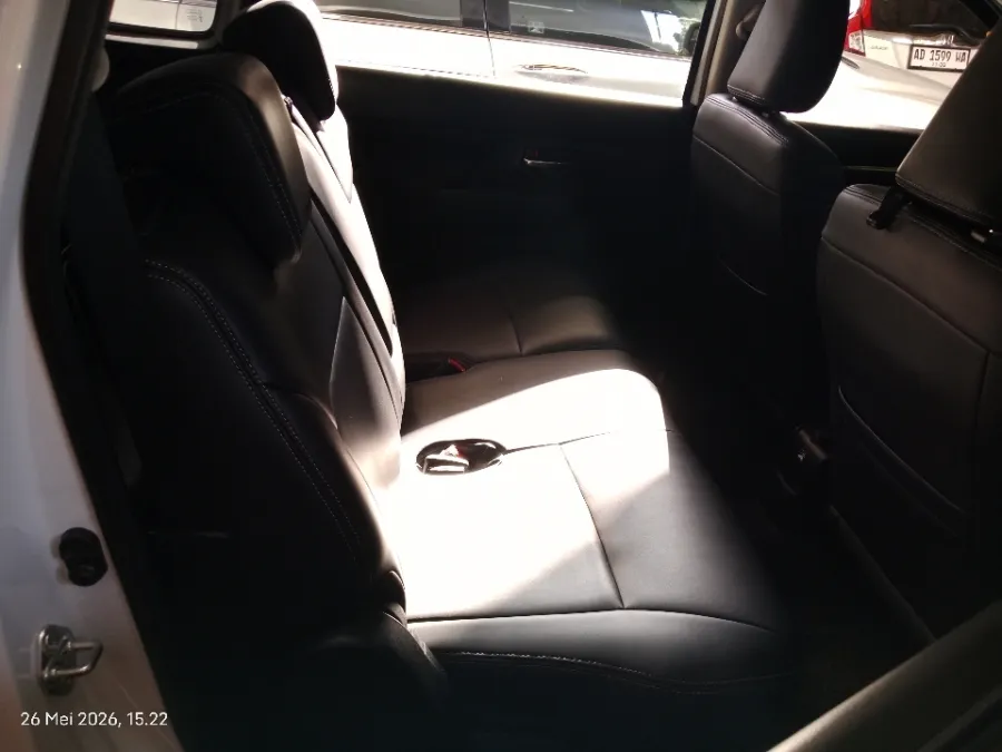 Foto Mobil Bekas Kabin Belakang Suzuki Ertiga 1.5 GX Hybrid tahun 2023