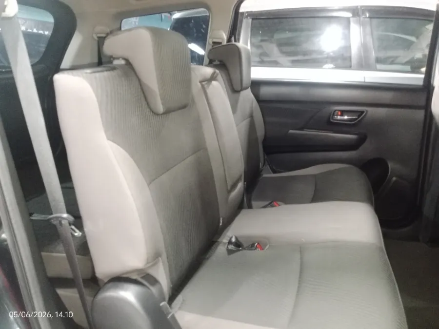 Foto Mobil Bekas Kabin Belakang Suzuki Ertiga 1.5 GX Hybrid tahun 2023