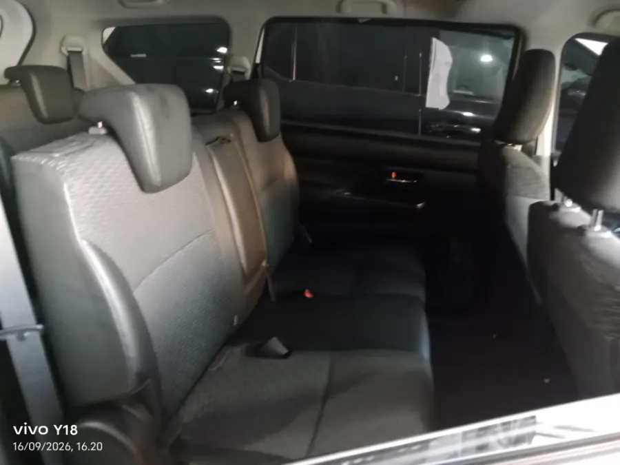 Foto Mobil Bekas Kabin Belakang Suzuki Ertiga 1.5 GX Hybrid tahun 2023
