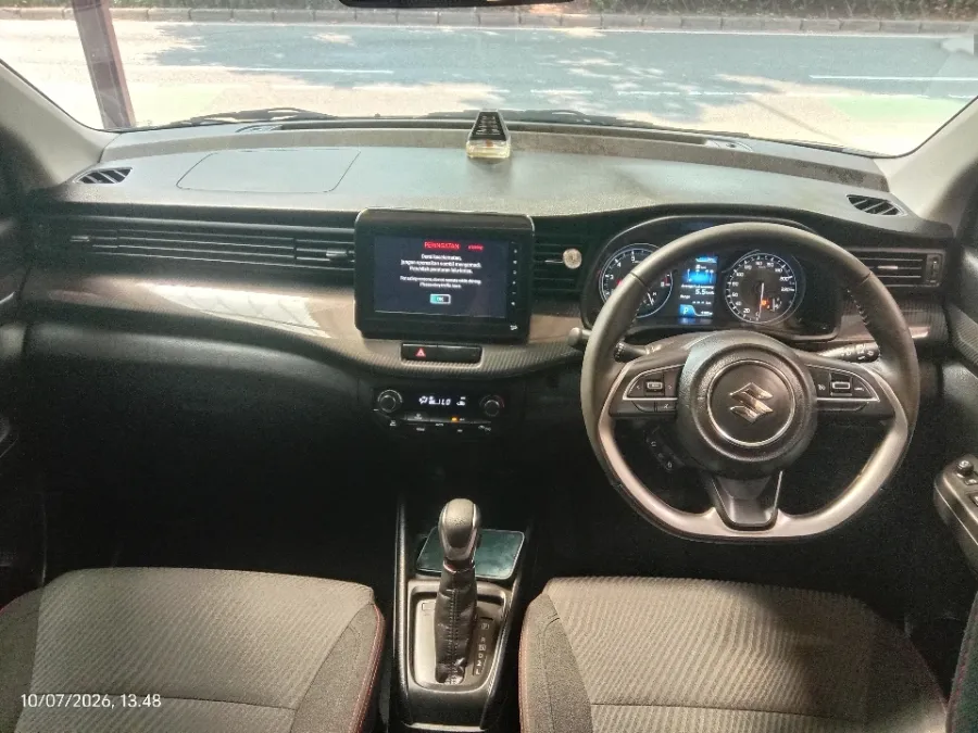 Foto Mobil Bekas Dashboard Suzuki Ertiga 1.5 GX Hybrid tahun 2024