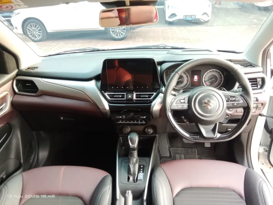 Foto Mobil Bekas Dashboard Suzuki Fronx 1.5 GL tahun 2025