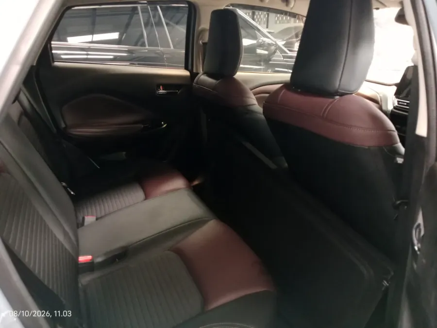 Foto Mobil Bekas Kabin Belakang Suzuki Fronx 1.5 GL tahun 2025