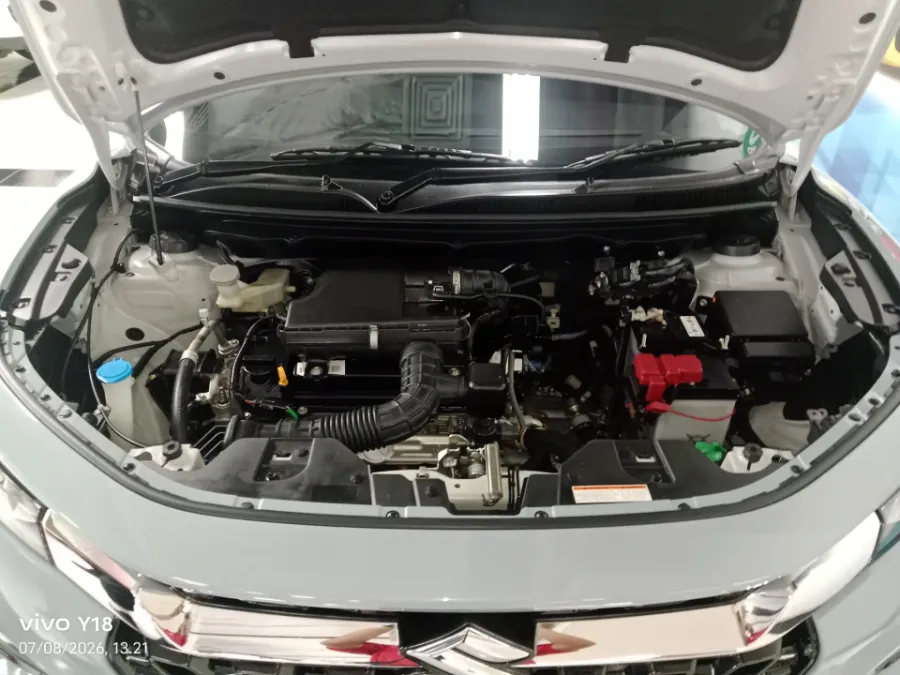 Foto Mobil Bekas Mesin Suzuki Fronx 1.5 GL tahun 2025