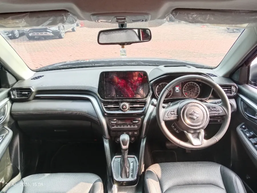 Foto Mobil Bekas Dashboard Suzuki Grand Vitara 1.5 GX Hybrid tahun 2023