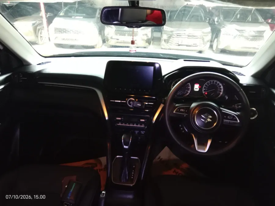 Foto Mobil Bekas Dashboard Suzuki Grand Vitara 1.5 GX Hybrid tahun 2023
