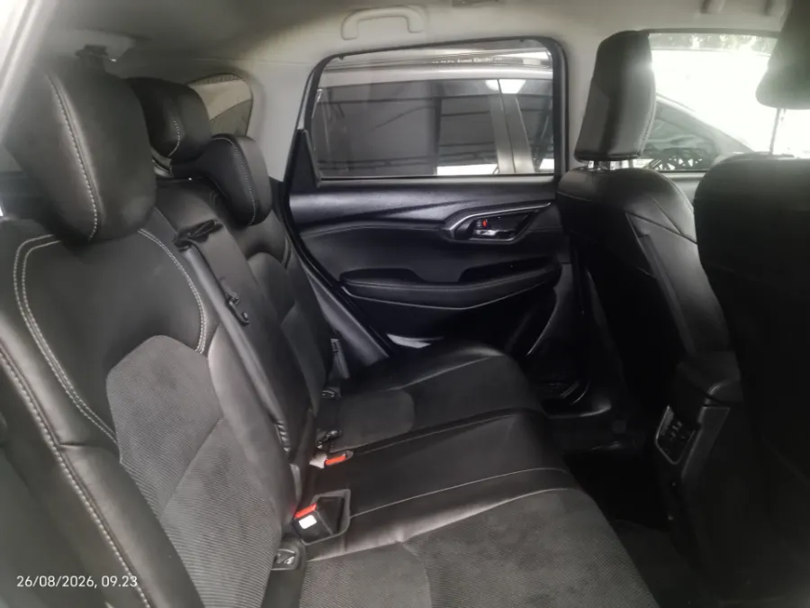 Foto Mobil Bekas Kabin Belakang Suzuki Grand Vitara 1.5 GX Hybrid tahun 2023