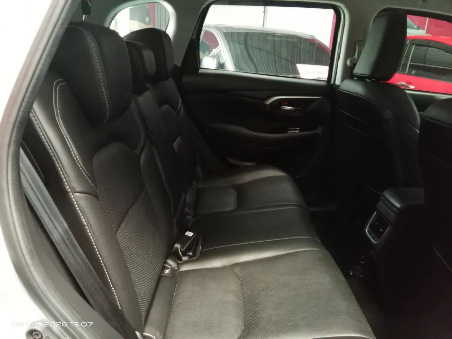 Foto Mobil Bekas Kabin Belakang Suzuki Grand Vitara 1.5 GX Hybrid tahun 2023