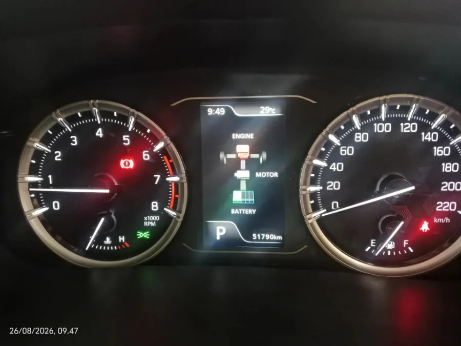 Foto Mobil Bekas Odometer Suzuki Grand Vitara 1.5 GX Hybrid tahun 2023