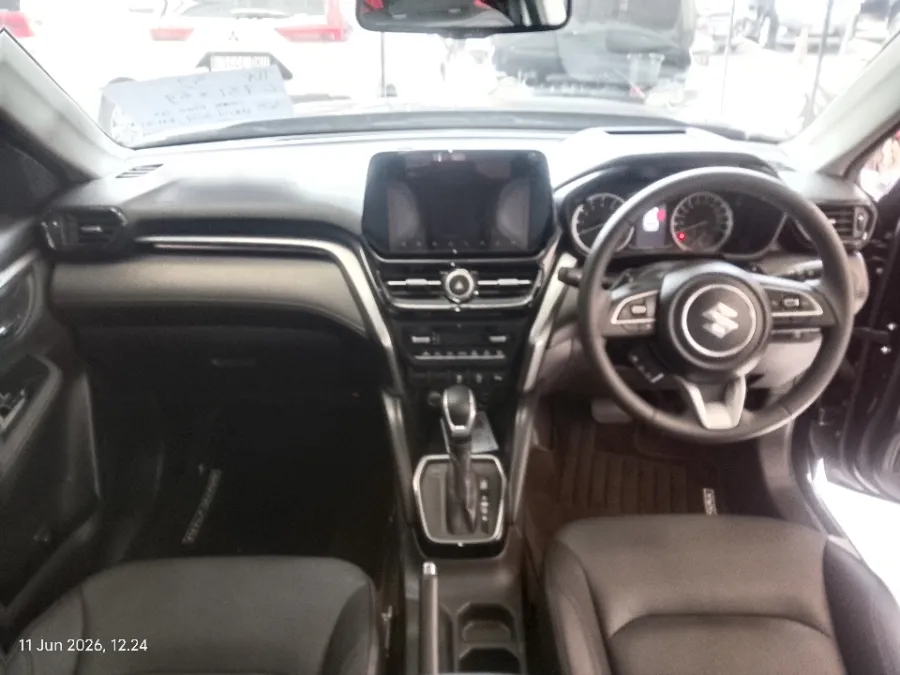 Foto Mobil Bekas Dashboard Suzuki Grand Vitara 1.5 GX Hybrid tahun 2024