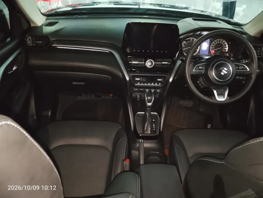 Foto Mobil Bekas Dashboard Suzuki Grand Vitara 1.5 GX Hybrid tahun 2024