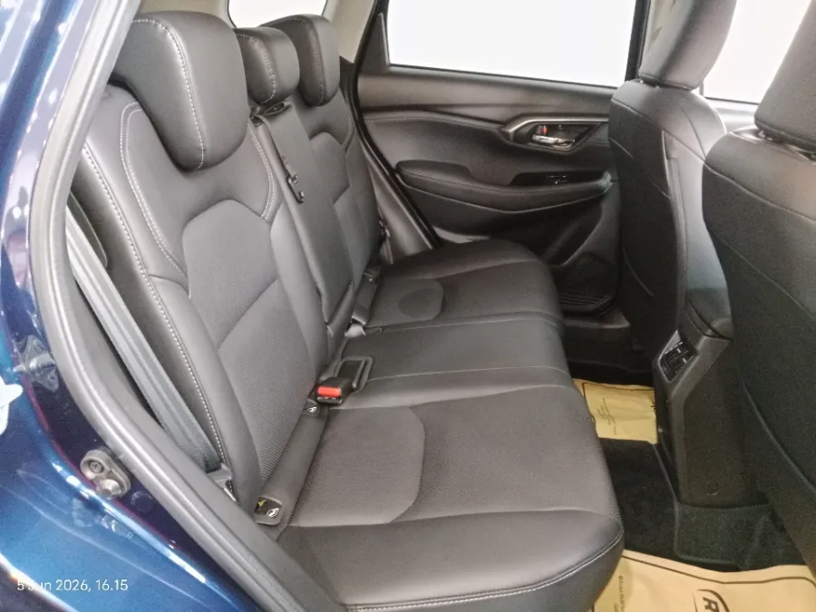 Foto Mobil Bekas Kabin Belakang Suzuki Grand Vitara 1.5 GX Hybrid tahun 2024