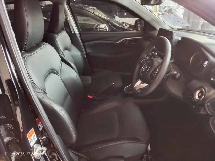Foto Mobil Bekas Kabin Depan Suzuki Grand Vitara 1.5 GX Hybrid tahun 2024