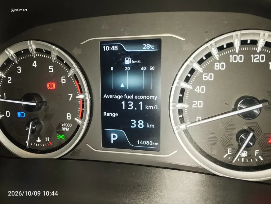Foto Mobil Bekas Odometer Suzuki Grand Vitara 1.5 GX Hybrid tahun 2024