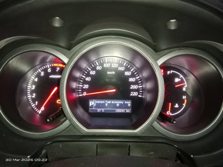 Foto Mobil Bekas Odometer Suzuki Grand Vitara 2.0 JLX tahun 2016