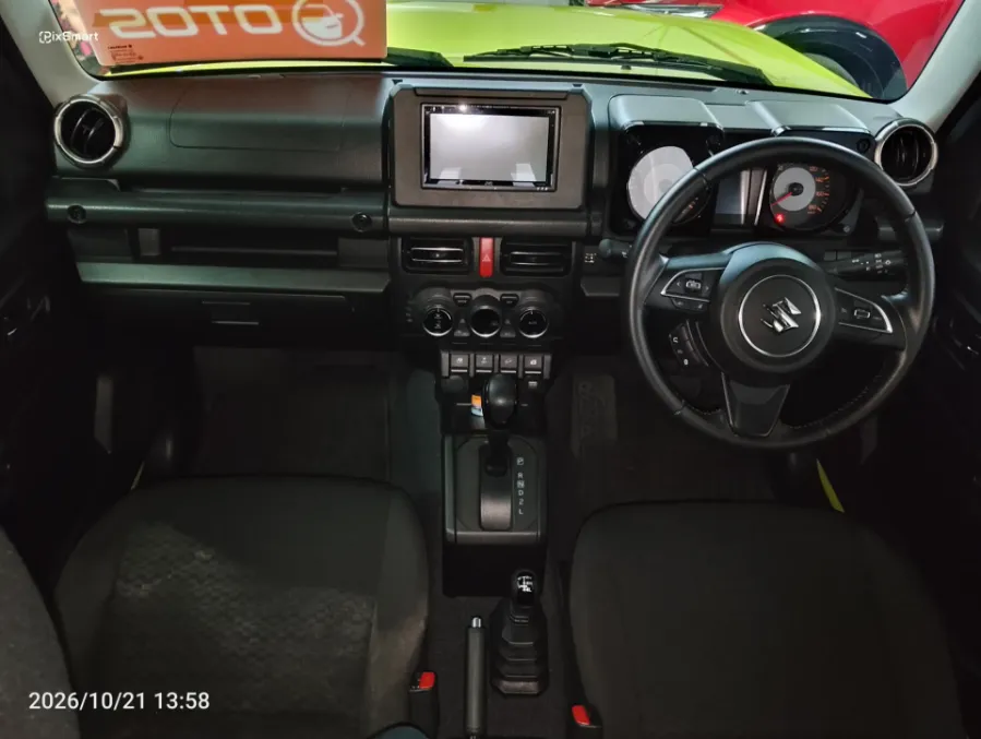 Foto Mobil Bekas Dashboard Suzuki Jimny 1.5 4x4 tahun 2020