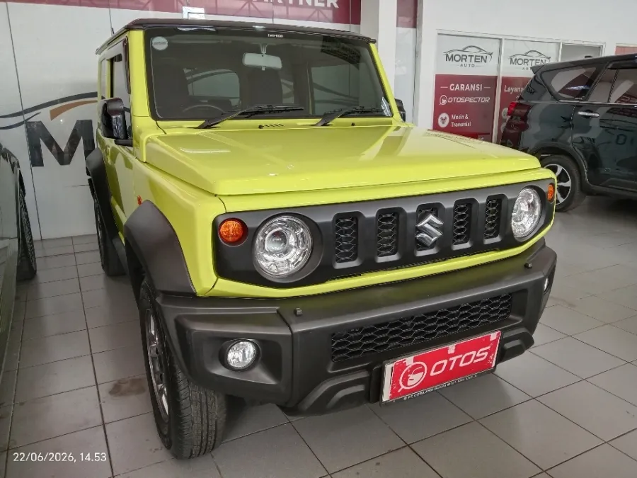 Foto Mobil Bekas Kanan Depan Suzuki Jimny 1.5 4x4 tahun 2020