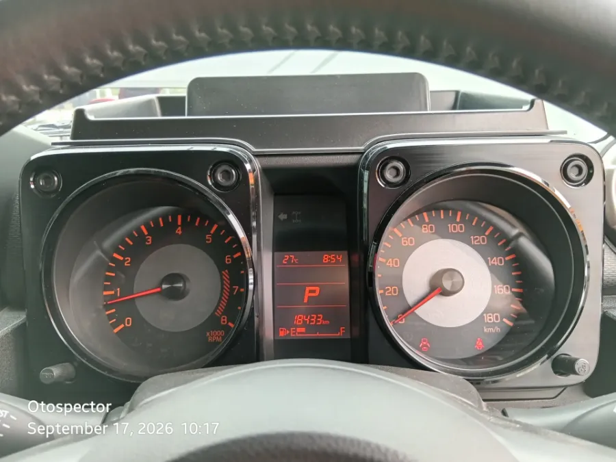 Foto Mobil Bekas Odometer Suzuki Jimny 1.5 4x4 tahun 2020
