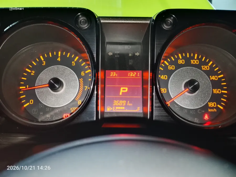 Foto Mobil Bekas Odometer Suzuki Jimny 1.5 4x4 tahun 2020
