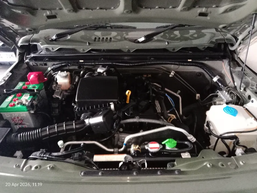 Foto Mobil Bekas Mesin Suzuki Jimny 1.5 4x4 tahun 2021