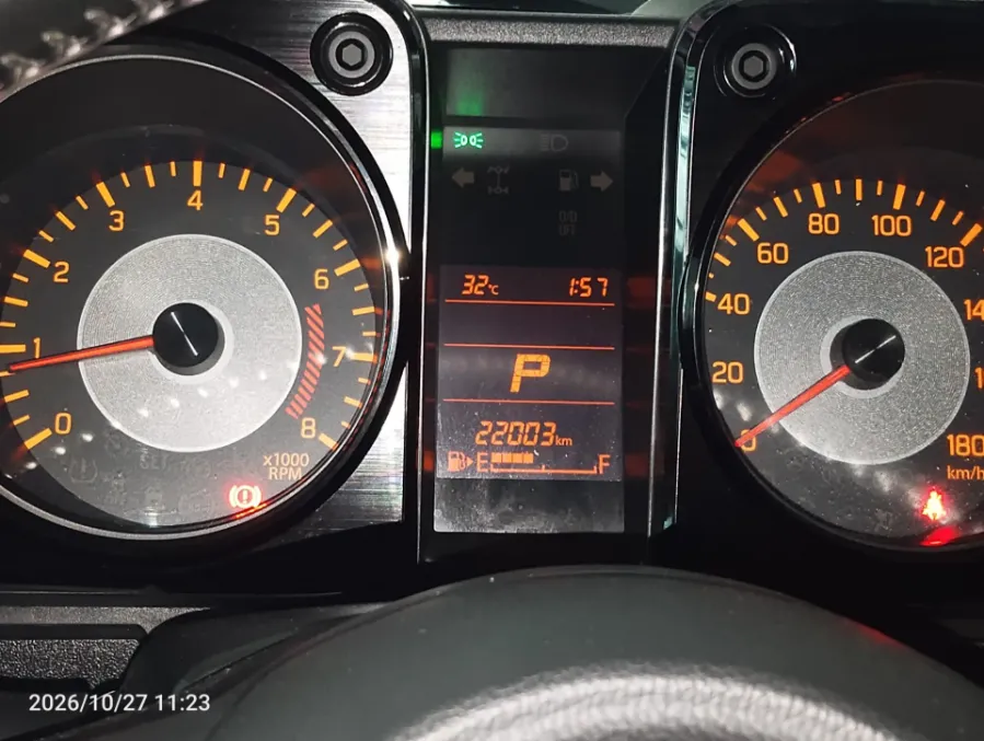 Foto Mobil Bekas Odometer Suzuki Jimny 1.5 4x4 tahun 2021