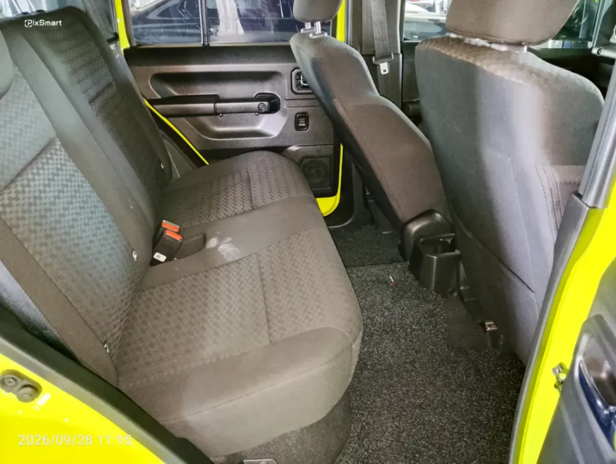 Foto Mobil Bekas Kabin Belakang Suzuki Jimny 1.5 4x4 tahun 2023
