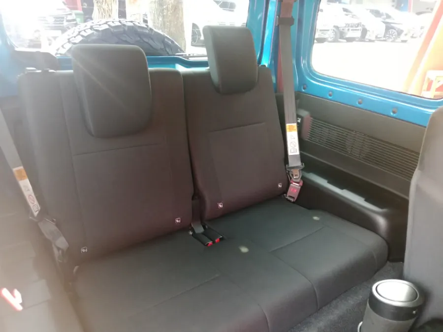 Foto Mobil Bekas Kabin Belakang Suzuki Jimny 1.5 4x4 tahun 2024
