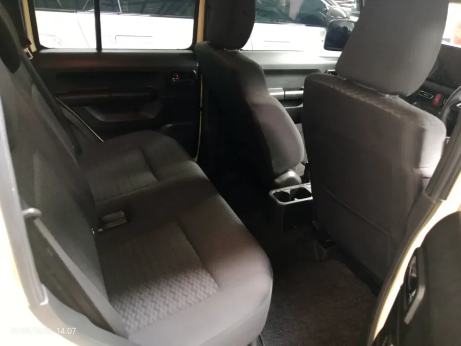 Foto Mobil Bekas Kabin Belakang Suzuki Jimny 1.5 4x4 tahun 2024