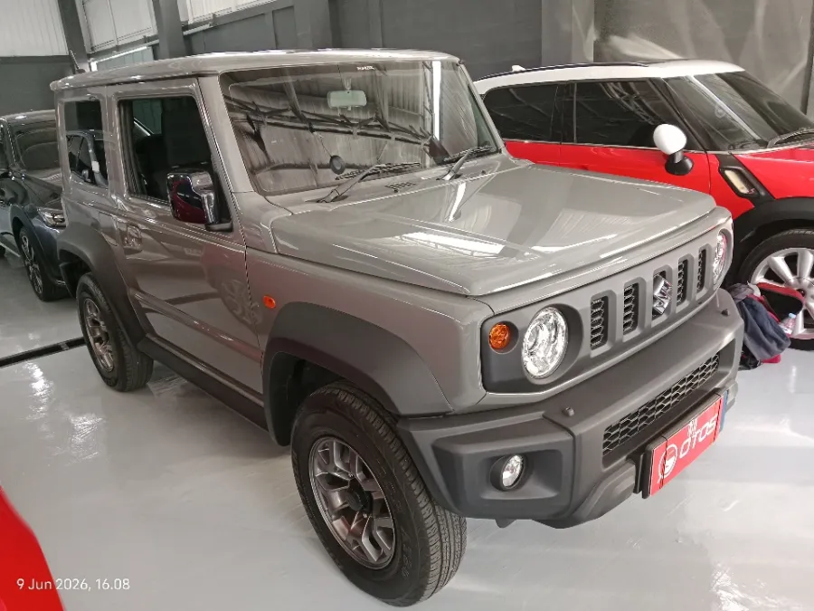 Foto Mobil Bekas Kanan Depan Suzuki Jimny 1.5 4x4 tahun 2024