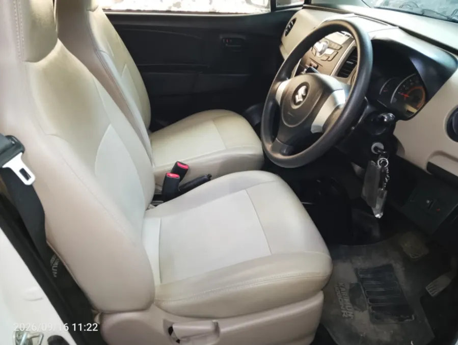 Foto Mobil Bekas Kabin Depan Suzuki Karimun Wagon R 1.0 tahun 2019